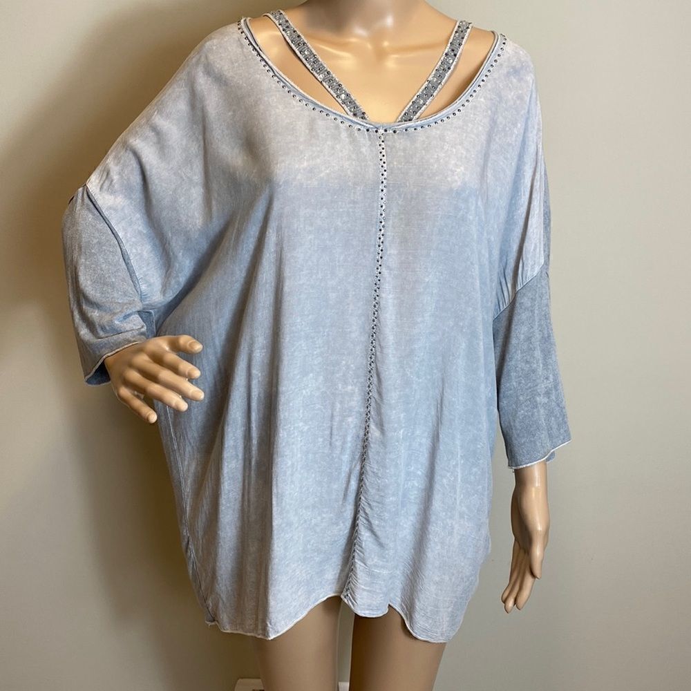Tredy 3/4 sleeves gray beaded mixed media tunic top size L